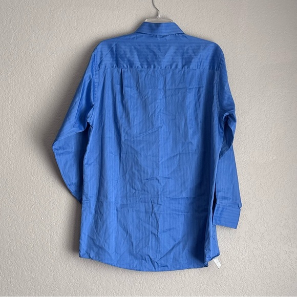 Geoffrey Beene Light blue collared button down men’s wrinkle free shirt M - Picture 5 of 8